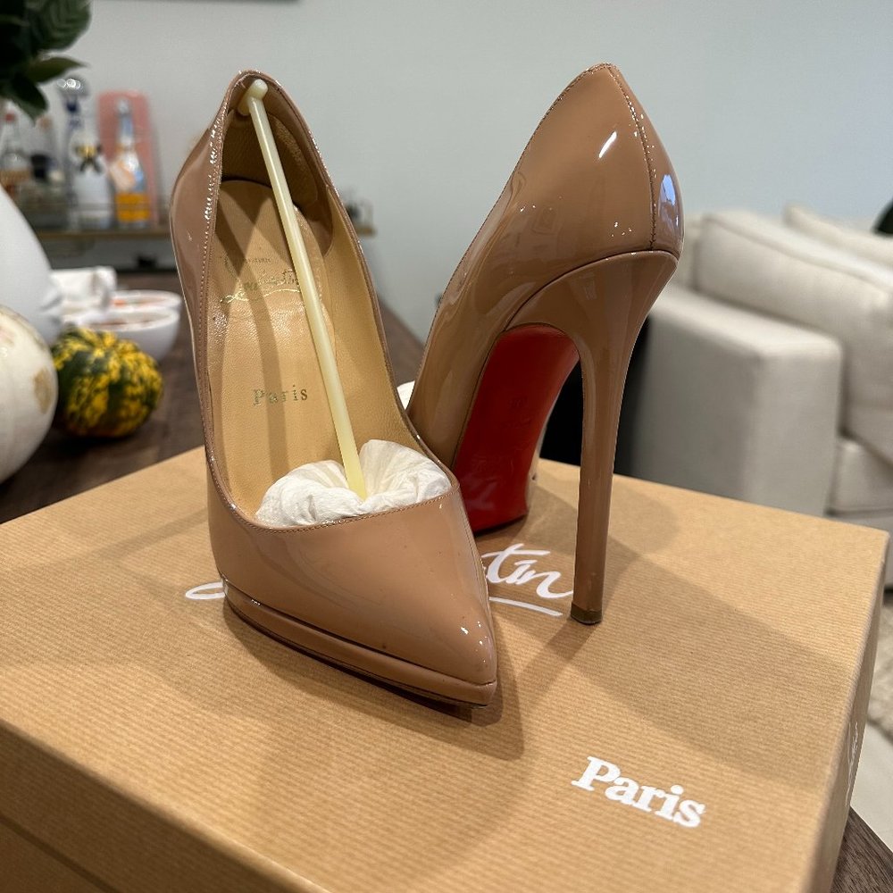Christian Louboutin Pigalle Plato 140 Patent Calf in Nude | Size 6